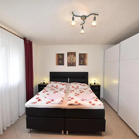 Cozy Retreat In Kroepelin, Cleaning Included Apartmán *